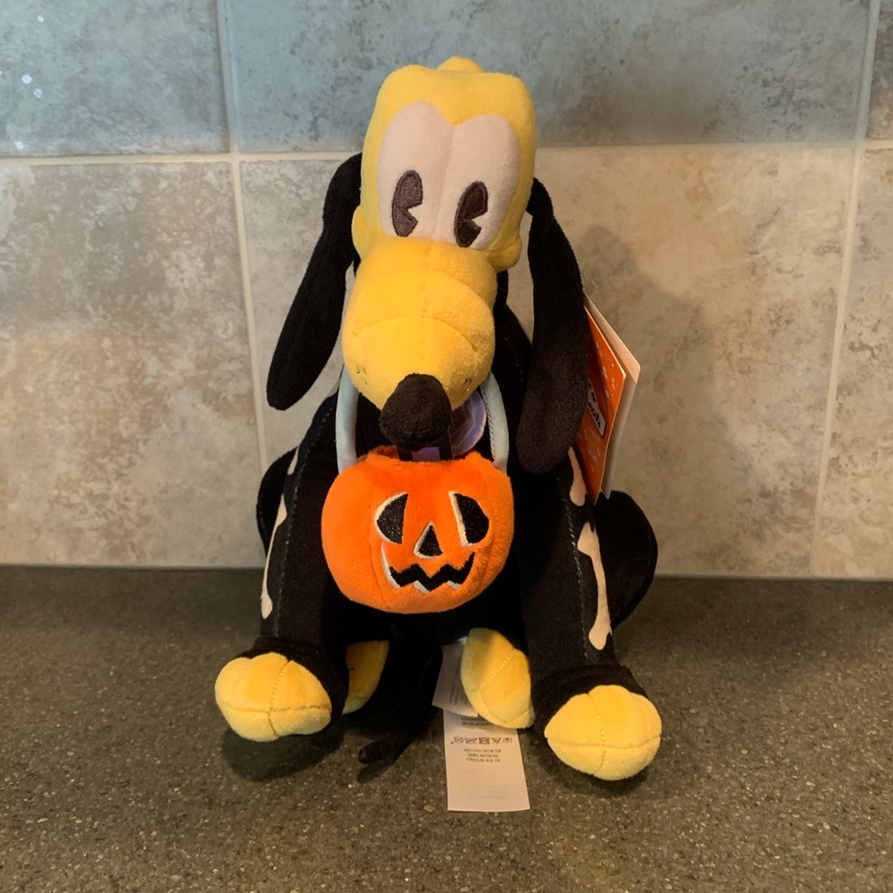 Disney - Disney Store 2020 Pluto Halloween Plush